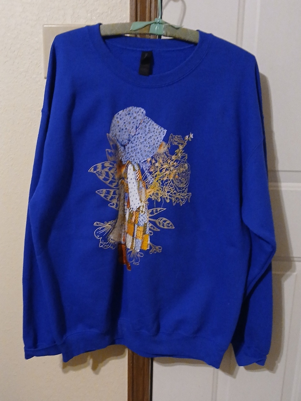 Hot Topic Holly Hobbie  Blue Crewneck Sweatshirt with  Multicolor Detail